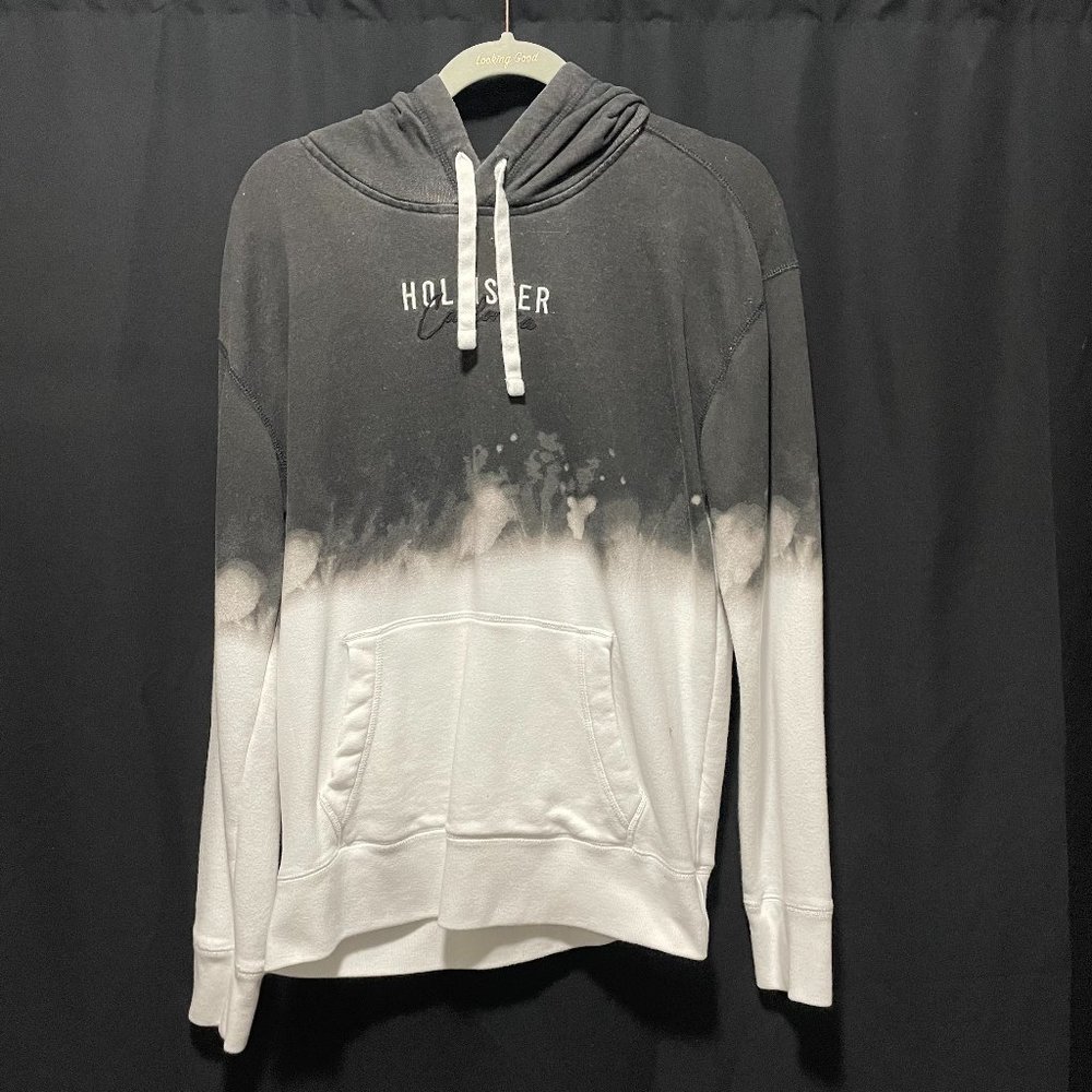 Hollister Men's Black and White Hoodie